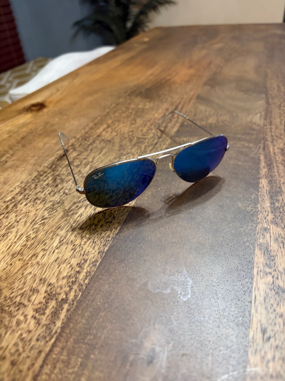 Ray-Ban Aviator RB3025 55mm Sunglasses with silver frame - Picture 8 of 8